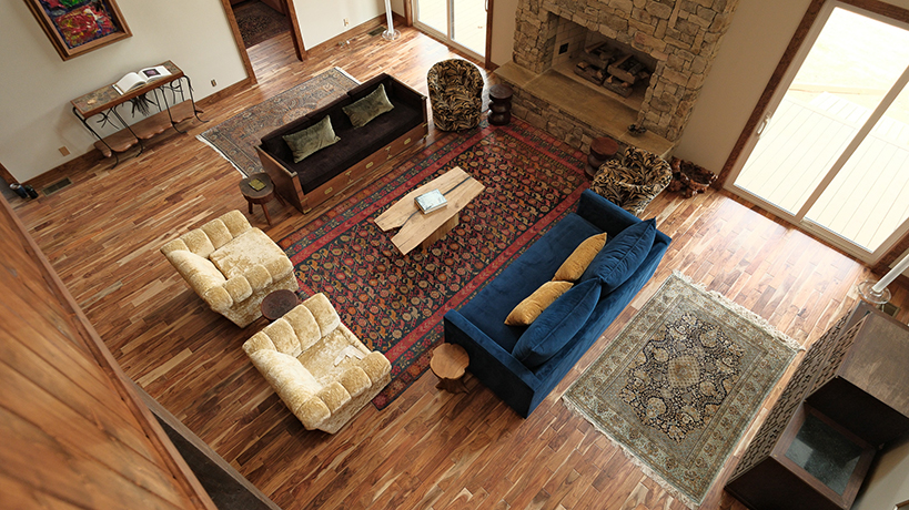 Buffalo Lodge living room with fireplace